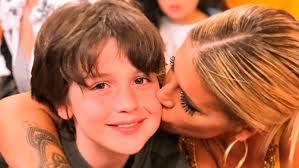 Un polémico video subió leandro penna a sus redes sociales. El Hijo De Flor Pena Critico A Su Mama Y El Romance De Su Hermano Con Juanita Tinelli Eldoce Tv