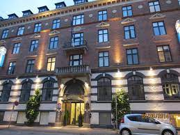 When our baggage and we, by extension, were dumped in the middle of the street by the taxi driver who transported us from the ship, we were dismayed to discover they have no bellmen and no luggage trolley. Hotel Hebron Picture Of Best Western Hotel Hebron Copenhagen Tripadvisor