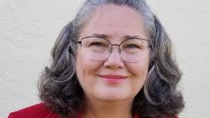 Karen Lucas's Instagram, Twitter & Facebook