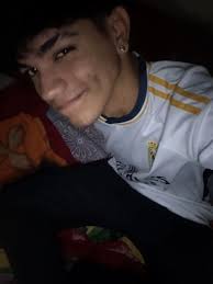 Quien pa seguirnos? Respondo rápido, mi abuela dice que soy lindo y se  cocinar 🧑🏻‍🍳