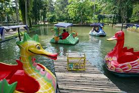 Kunjungi tempat wisata di jember timur berikut ini, wisata jember berupa wisata pantai, waterpark kunjungi 26 tempat wisata di jepang. Harga Tiket Dan Jam Buka Taman Botani Jember Serunya Berwisata Sambil Belajar Daka Tour