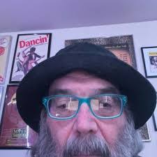 Amanda Laroche's Instagram, Twitter & Facebook