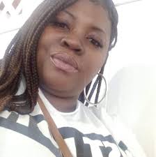 Sheena Holley's Instagram, Twitter & Facebook