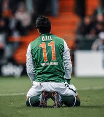 Sportverein werder bremen von 1899 e. Scouted Football On Twitter Mesut Ozil At Sv Werder Bremen In 2009