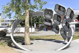 Vier weiteren brachte er schussverletzungen bei. Amoklauf Am Oez Denkmal Fur Euch Offiziell Ubergeben Munchen Tv