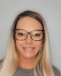 Shannon Tedford's Instagram, Twitter & Facebook