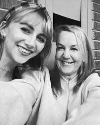 Renee O'Connor (@realreneeoconnor) • Instagram photos and videos