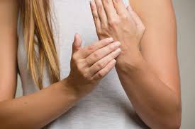 Ways To Treat Hand Eczema Natural Beauty Tips Eczema Beauty Hacks