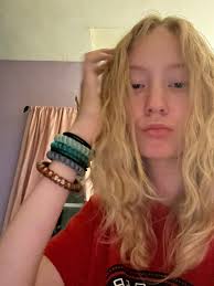 18 Illinois Look for friends