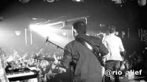 Sammy simorangkir, dia, official music video, music of indonesia, kau harus bahagia, sammy simorangkir kau harus bahagia, lagu sammy simorangkir kau harus ba. Download Lagu Sammy Simorangkir Dia Mp3 Gratis Terlengkap Uyeshare