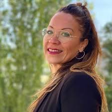 Loren Rider's Instagram, Twitter & Facebook