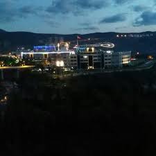 Biraz şans oldu diyelim.özellikle araştırdığım bir üniversite değildi. Photos At Karabuk Universitesi Giris Kapisi 195 Visitors