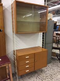 Wir Bieten In Unserem Laden Auf Der Takustrasse In Koln Ehrenfeld Dieses Tolle Regalsystem A Schlafzimmer Regale Regalsystem Begehbarer Kleiderschrank Mobel