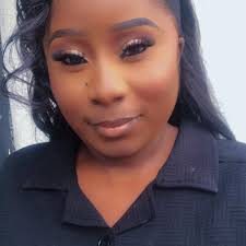 Two things that can keep you indoor for a whole day. 🤣😂🚶🚶🏿