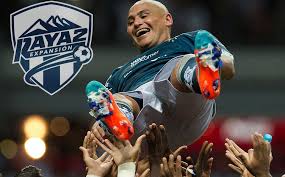 Humberto suazo prefers to play with right foot. Zsoe Sqzlwaytm