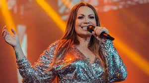 Solange almeida was born on august 29, 1974 in alagoinhas, bahia, brazil as solange de almeida pereira barbosa. Queriam Uma Cantora Magra Diz Solange Almeida Ao Relembrar Trabalhos Negados Istoe Independente