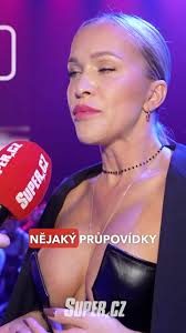 Vnady sotva schovala! 👀 Nela Slováková oblékla opět vyzývavý kousek. 🤭 Co  na to její partner? 🤨