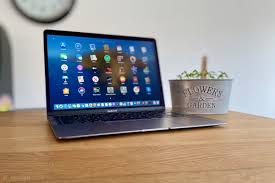 Apple macbook air users won't be disappointed that this update is thinner and lighter than ever before. Macbook Air 2020 Test Tastaturtraume Taschenfussel