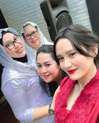 Eny Waluyani (@enywaluyani_makeny) · Instagram 照片和视频