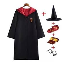 Bonjour à toutes les couturières , ca fait un moment que je n ai rien mis sur mon blog et pour vous remercier de vos passages régulier je met en ligne un patron que j ai fait pour une jolie jeune fille qui voulait absolument une cape de harry potter. Robe De Sorcier Harry Potter Cdiscount