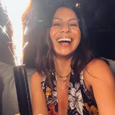 Sandra Legan's Instagram, Twitter & Facebook