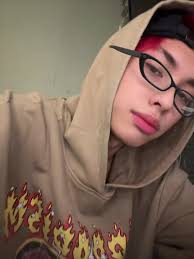 James Domingo (@jdomingo___)