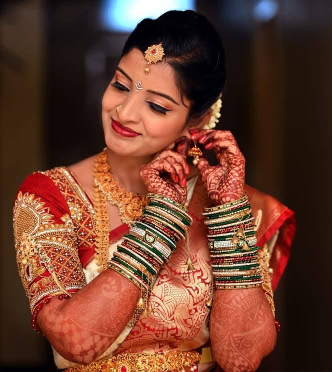 Bridal HD makeup product image