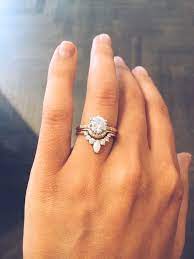 Pin By Cheyenne Lerch On Classic Engagement Rings Vintage Wedding Jewelry Wedding Rings Vintage Wedding Rings Photos