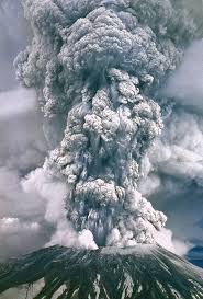 Mount St Helens May 18 1980 Skamania County Washington Usa An Earthquake At 8 32am Caused The Entire N Amazing Nature Natural Phenomena Beautiful Nature