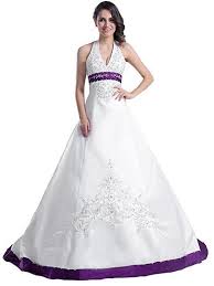 Verwirklichen sie sich ihren traum durch unsere günstigen angebote für hochwertige und maßgefertigte brautkleider! Dieses Brautkleid In Weiss Und Lila Ist Wie Ein Abendkleid