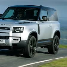 В прошлом году land rover показал на автосалоне во франкфурте преемника легендарного внедорожника defender. 2021 Land Rover Defender 90 And Defender 110 Price And Specs Caradvice