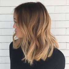 Pour cela, misez sur les gammes de soins capillaires spécial cheveux colorés. 10 Idees De Couleur Cheveux Balayage Miel Pour Tout Type Et Longueur