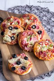 Mini Pizzen Selber Machen Makeitsweet De Pizza Rezept Fingerfood Pizza Selber Machen