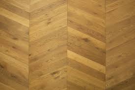 parquet massif chene point de hongrie fume huile parquet massif pas cher
