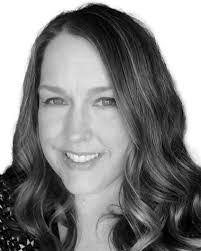 Daniel Kinnamon's Instagram, Twitter & Facebook