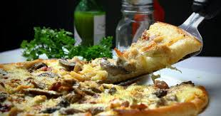 Dopo tanto olio di gomito versato per ottenere in casa un trancio ben alveolato, o addirittura una tonda perfetta, non vi. Quanto Pesa Una Pizza A Seconda Del Tipo Supereva