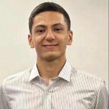 A couple of years ago, I moved to the US with muted dreams in my heart. The  school years felt never-ending! But I decided to celebrate every win, big  or small. I