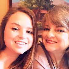 Ellen Turk (@EllenTurk3)