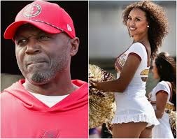 Here's a question for some of you fans... Why ask..Whose to blame for the  loss ?