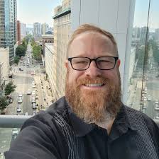 Mac Patterson's Instagram, Twitter & Facebook