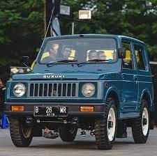 suzukijimny sj30 4x4 oldiscool i like the old one better permission to owner suzuki jimny 4x4 suzuki cars
