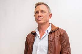 (@theofficial_daniel_craig) on mar 3, 2020 at 1:59am pst. Daniel Craig Er Verkorpert James Bond In Topform Gala De
