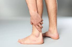 Yaitu hubungan atar tulang yang memungkinkan gerakan tulang memutari tulang lainnya sebesar 360 derajat. Ini Waktu Yang Tepat Pengidap Patah Pergelangan Kaki Bisa Berjalan