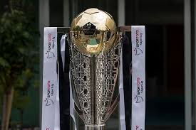 Şampiyonluk kupası, buggy/olips aracı ile vodafone park'da bir tur attıktan sonra kaideye yerleştirildi. Iste Besiktas In Sampiyonluk Kupasi