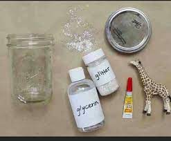 Turn Mason Jars Into Snowglobes Glitter Glycerin Super Glue And Figurines How To Make Glitter Snow Globes Diy Christmas Pictures