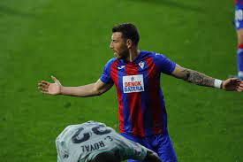 Eibar has just won 2 consecutive wins to relive the relegation chance, while betis owns a series of 8 unbeaten matches before this round. Gc4vz5epmrw Wm