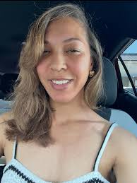 Hi all! I'm Shannon, 28 years old and looking to make some new friendships.  I love travelling, trying new foods, going