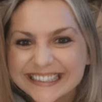 Laura Cinelli's Instagram, Twitter & Facebook