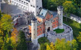 The closest airport is munich, 128km to the northeast. 25 Facts About Neuschwanstein Castle In Germany Travel Leisure