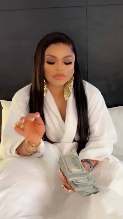 Transformations de Bobrisky : Avant et maintenant